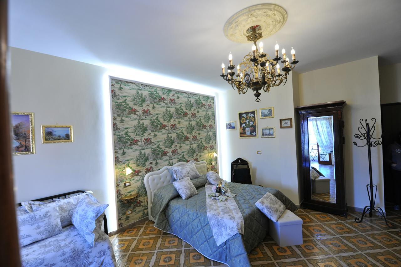 B&B Le Cycas Кастелламмаре-ди-Стабия Экстерьер фото
