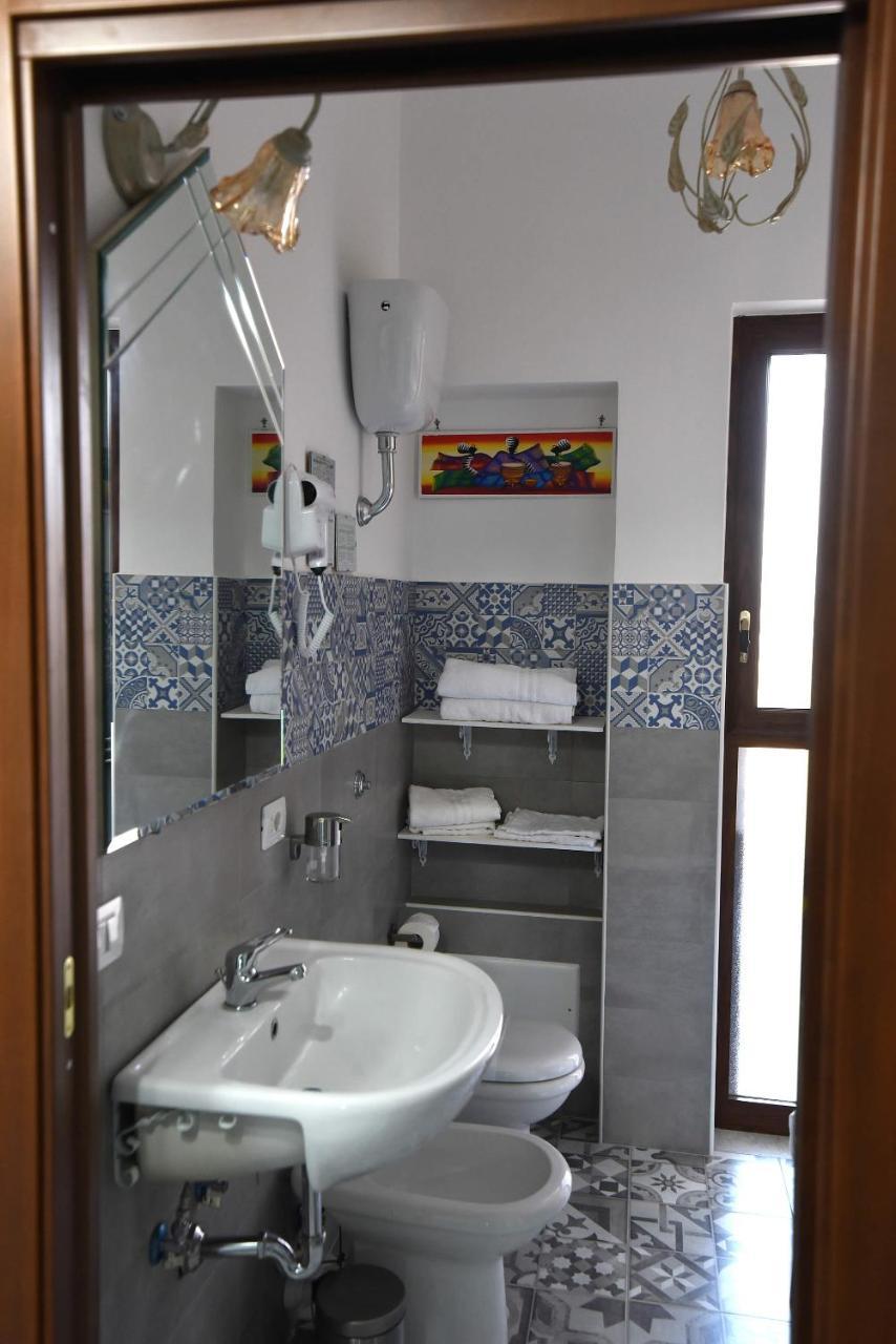 B&B Le Cycas Кастелламмаре-ди-Стабия Экстерьер фото